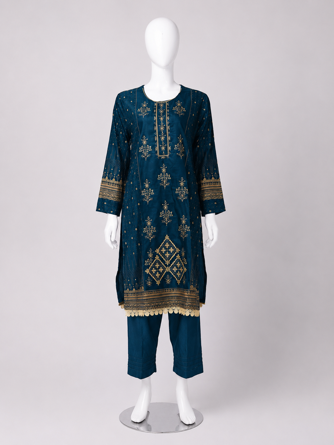 Royal Chunri Net 3-Piece Festive Suit – Gold Block-Printed Geometric Silhouette Collection - Image 3